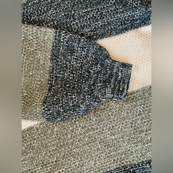 Zenana Wide Striped Crewneck - Picture 9 of 16